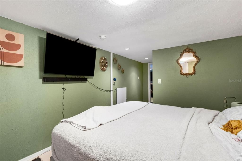 For Sale: $495,000 (4 beds, 0 baths, 2077 Square Feet)