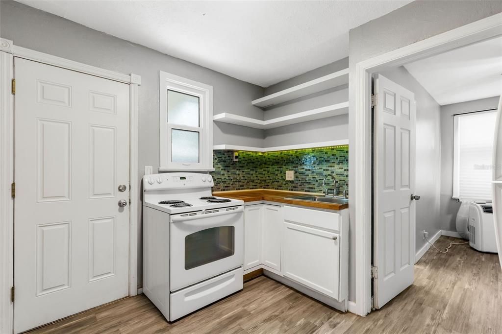 For Sale: $495,000 (4 beds, 0 baths, 2077 Square Feet)