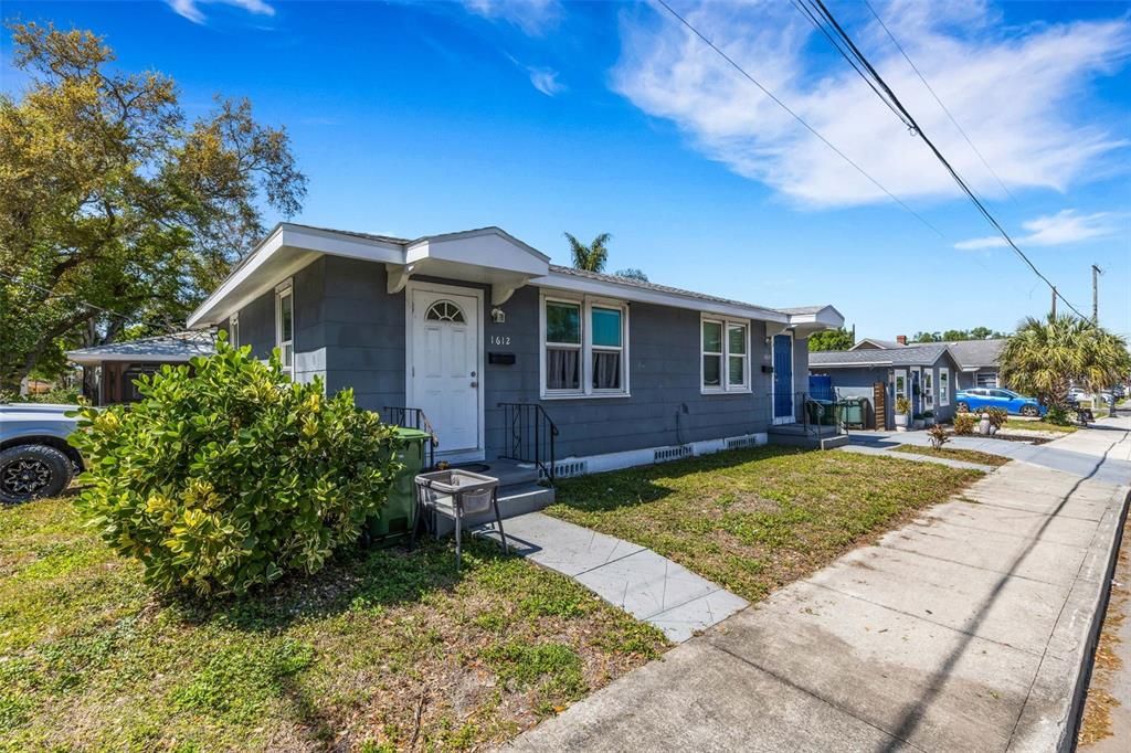 For Sale: $495,000 (4 beds, 0 baths, 2077 Square Feet)