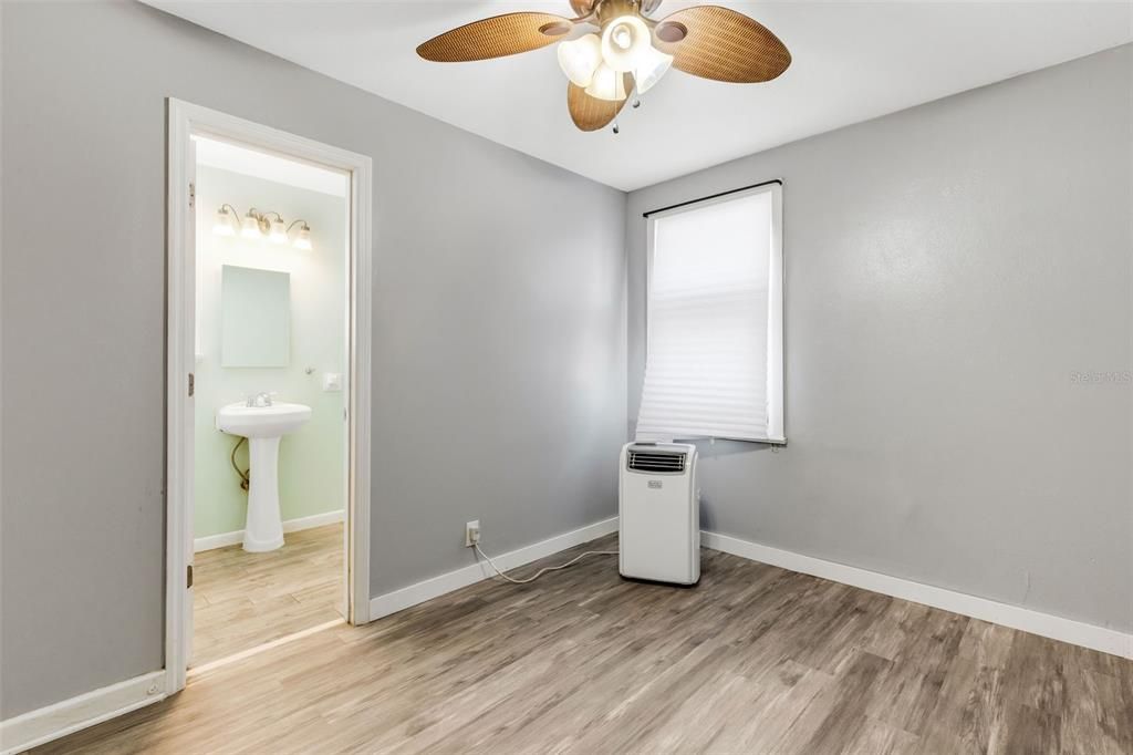 For Sale: $495,000 (4 beds, 0 baths, 2077 Square Feet)
