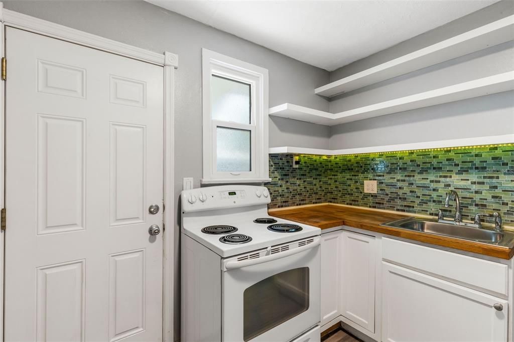 For Sale: $495,000 (4 beds, 0 baths, 2077 Square Feet)