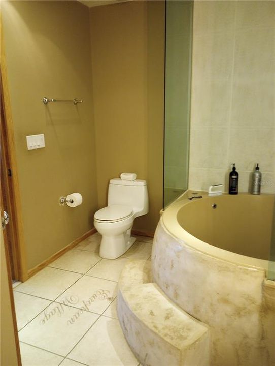 На продажу: $150,000 (1 спален, 1 ванн, 670 Квадратных фут)