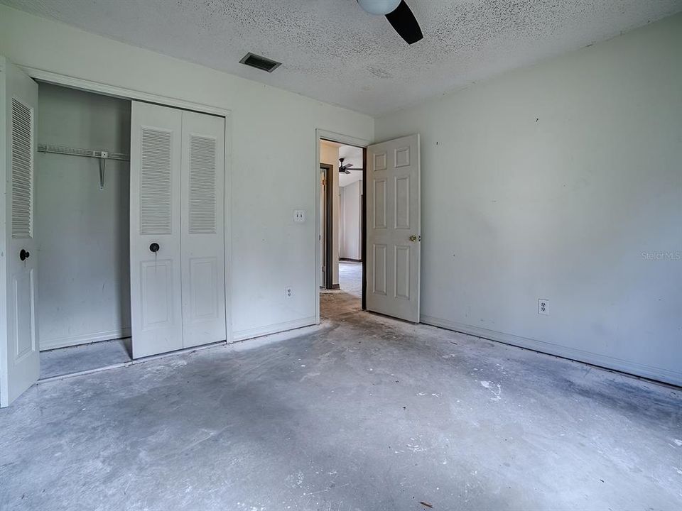 Activo con contrato: $299,900 (3 camas, 2 baños, 1839 Pies cuadrados)