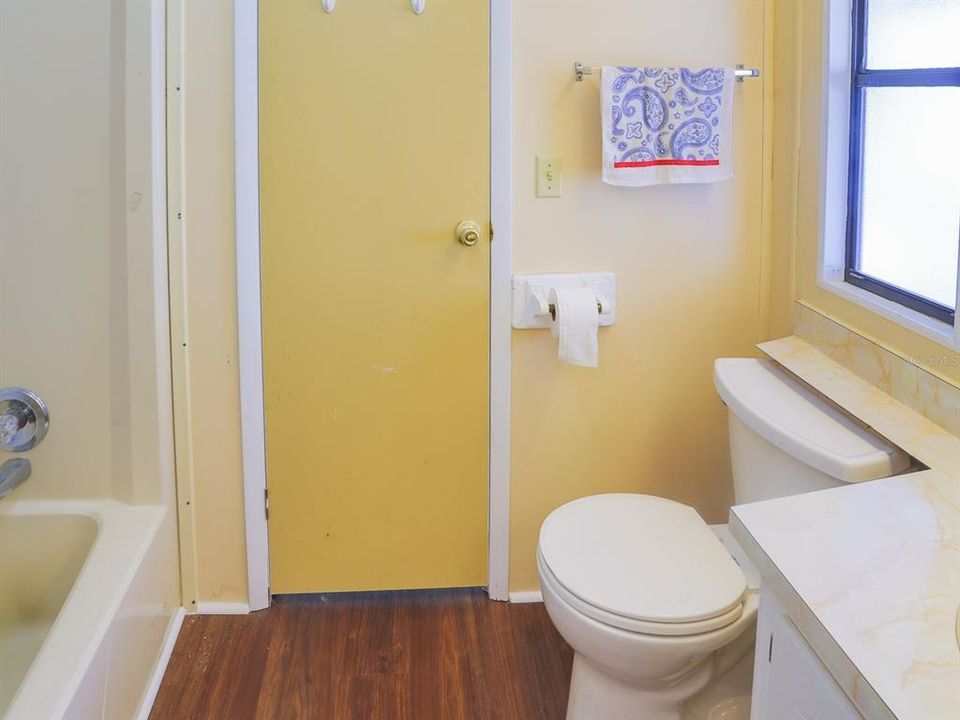 For Sale: $179,000 (2 beds, 2 baths, 1456 Square Feet)