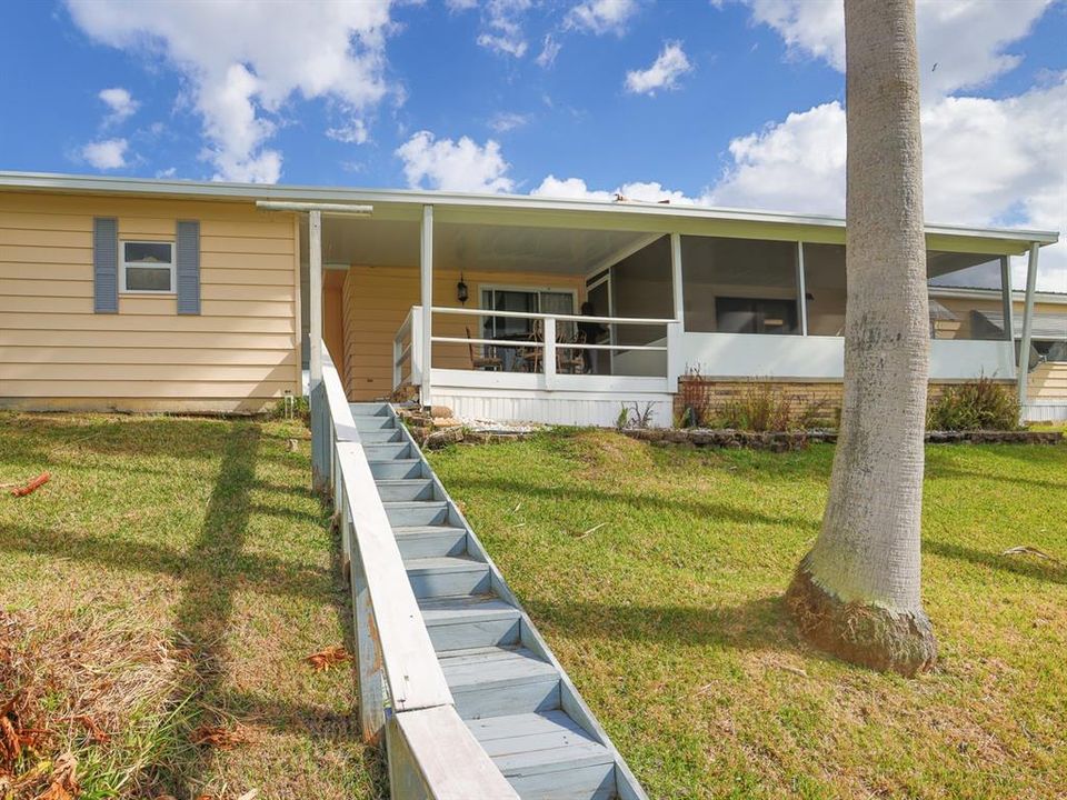 For Sale: $179,000 (2 beds, 2 baths, 1456 Square Feet)