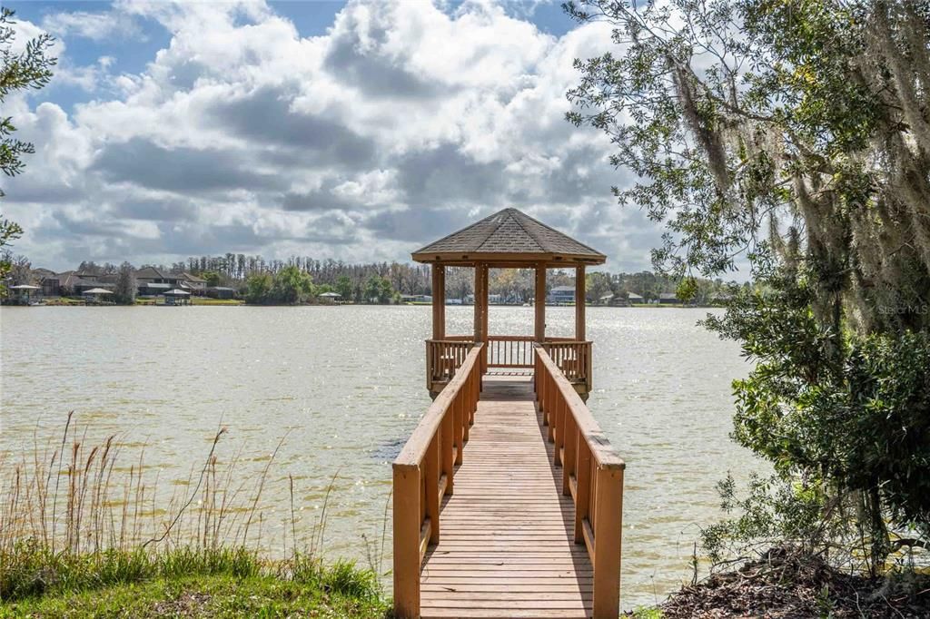 En Venta: $774,900 (3 camas, 2 baños, 2406 Pies cuadrados)
