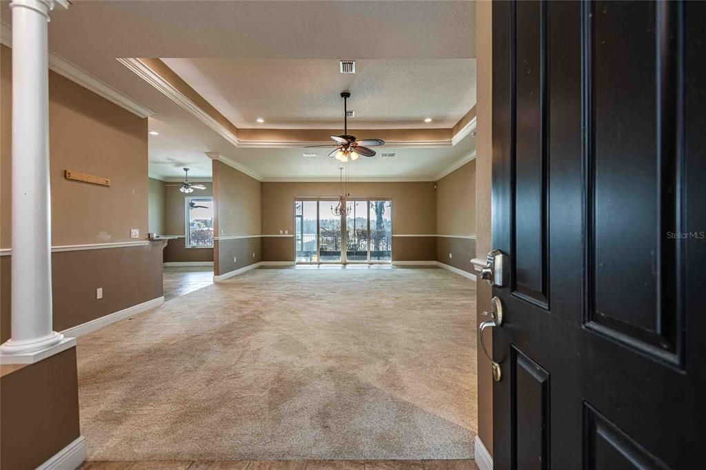 En Venta: $774,900 (3 camas, 2 baños, 2406 Pies cuadrados)