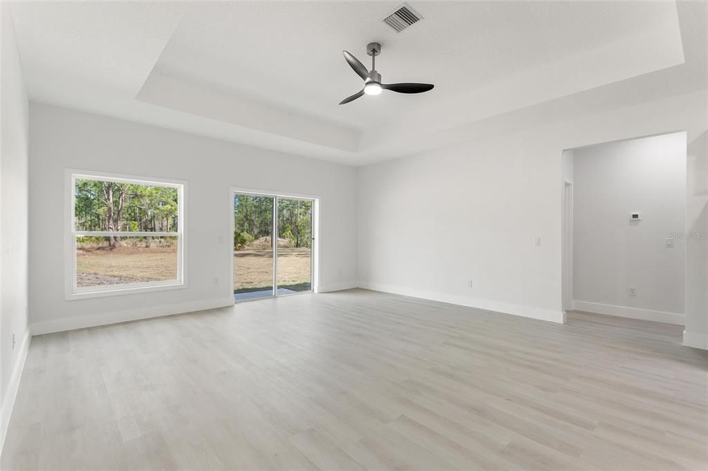 На продажу: $389,000 (4 спален, 3 ванн, 1857 Квадратных фут)
