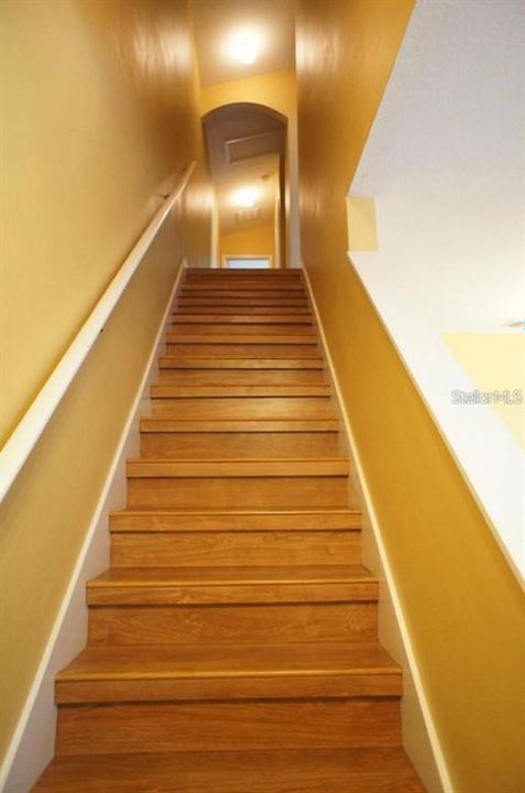 For Rent: $1,900 (3 beds, 2 baths, 1420 Square Feet)
