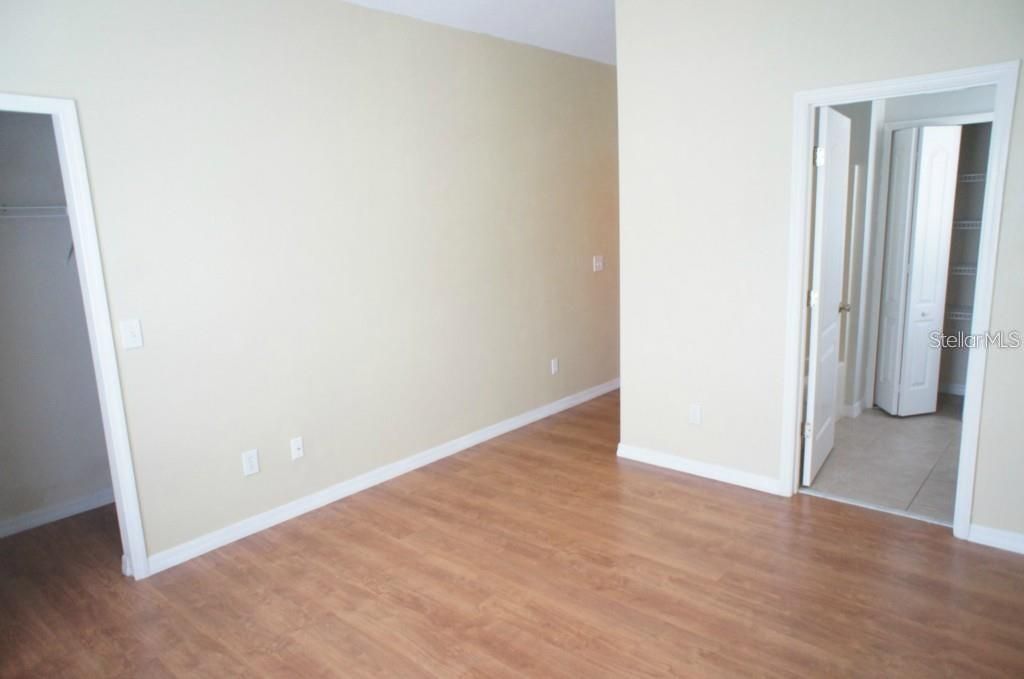 For Rent: $1,900 (3 beds, 2 baths, 1420 Square Feet)