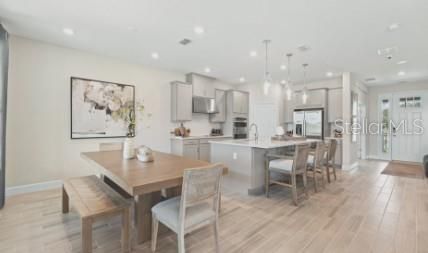 На продажу: $649,999 (5 спален, 4 ванн, 3191 Квадратных фут)