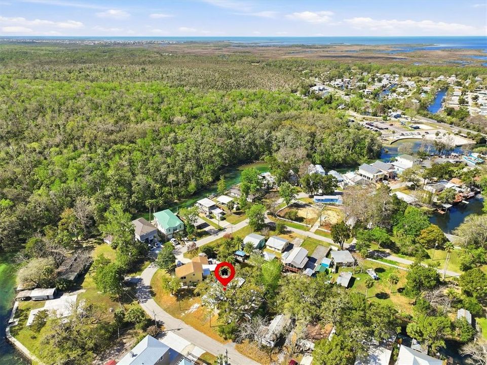 For Sale: $339,900 (2 beds, 1 baths, 552 Square Feet)