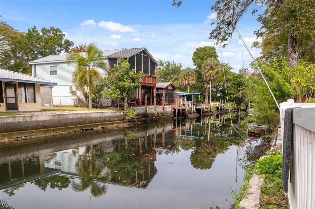 For Sale: $339,900 (2 beds, 1 baths, 552 Square Feet)