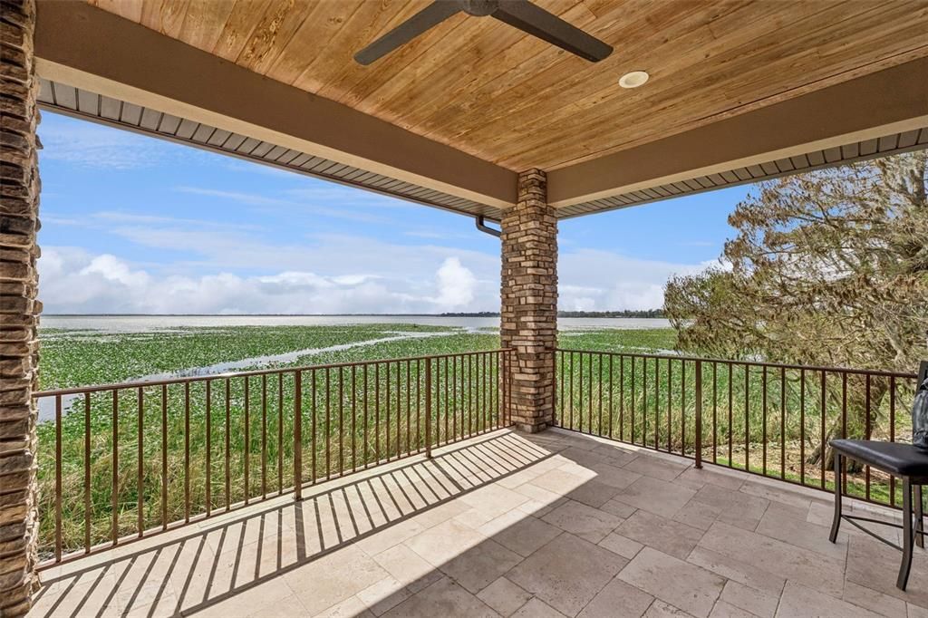 En Venta: $1,200,000 (3 camas, 2 baños, 2576 Pies cuadrados)