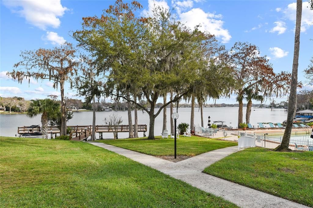 For Sale: $349,000 (2 beds, 1 baths, 816 Square Feet)