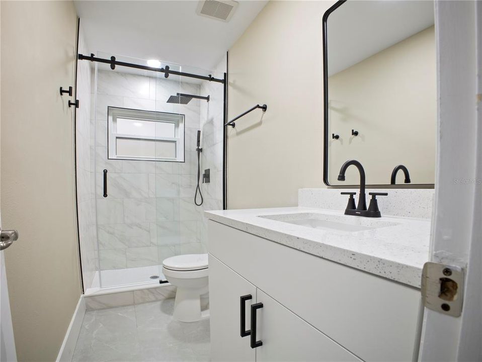 For Sale: $289,900 (2 beds, 2 baths, 1710 Square Feet)