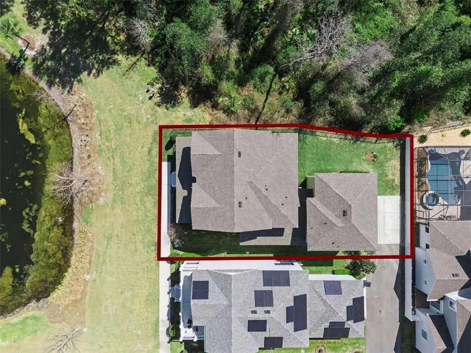 Active With Contract: $1,184,999 (6 beds, 4 baths, 3592 Square Feet)