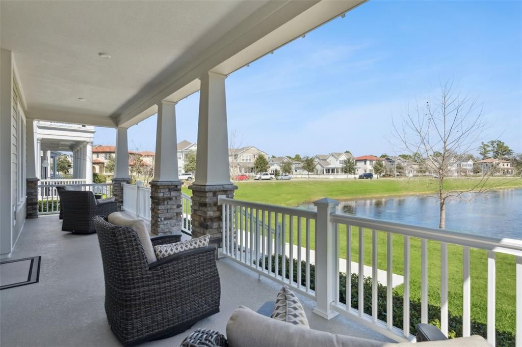 Active With Contract: $1,184,999 (6 beds, 4 baths, 3592 Square Feet)