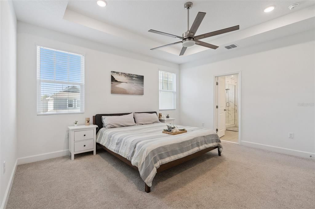 Active With Contract: $1,184,999 (6 beds, 4 baths, 3592 Square Feet)
