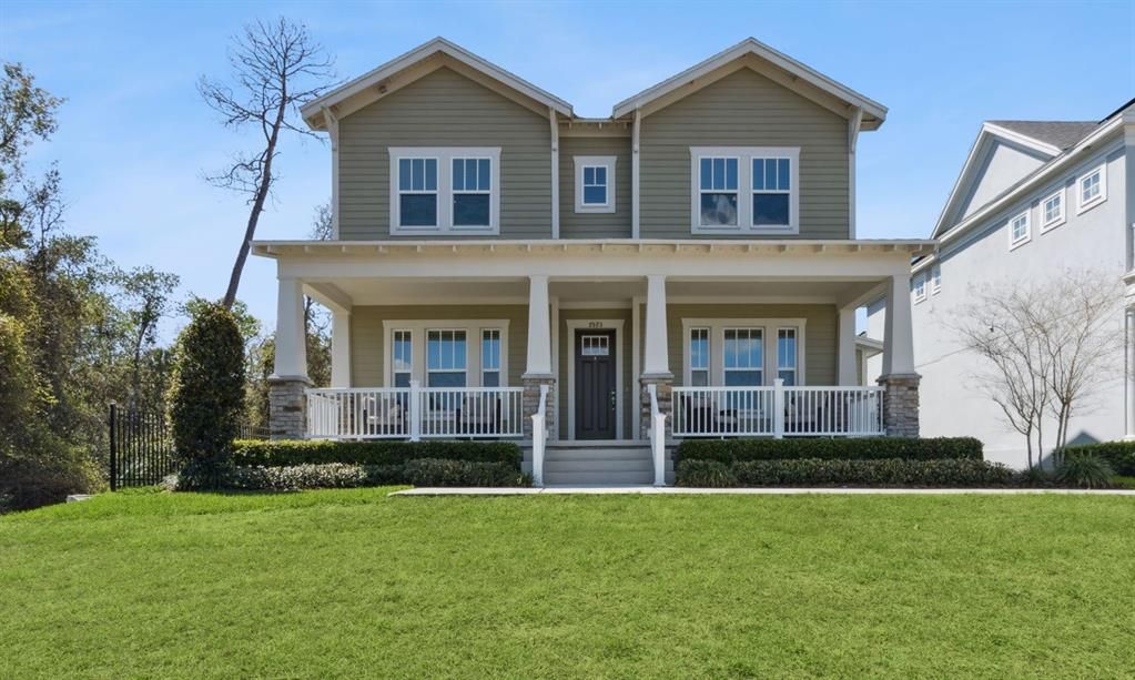 Active With Contract: $1,184,999 (6 beds, 4 baths, 3592 Square Feet)