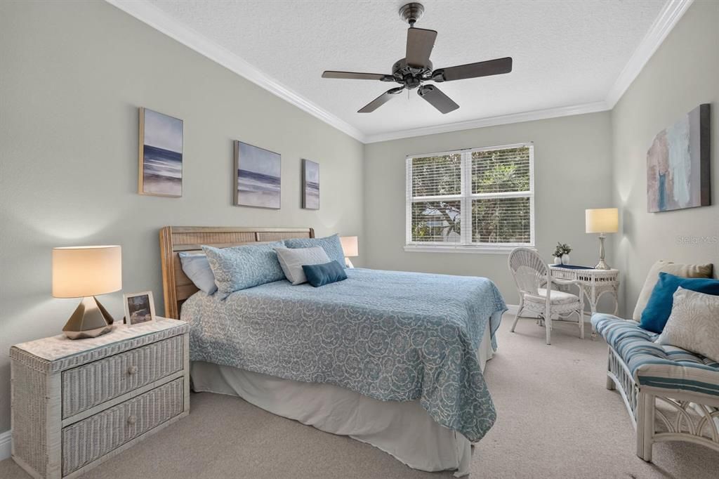 For Sale: $224,900 (2 beds, 2 baths, 1115 Square Feet)
