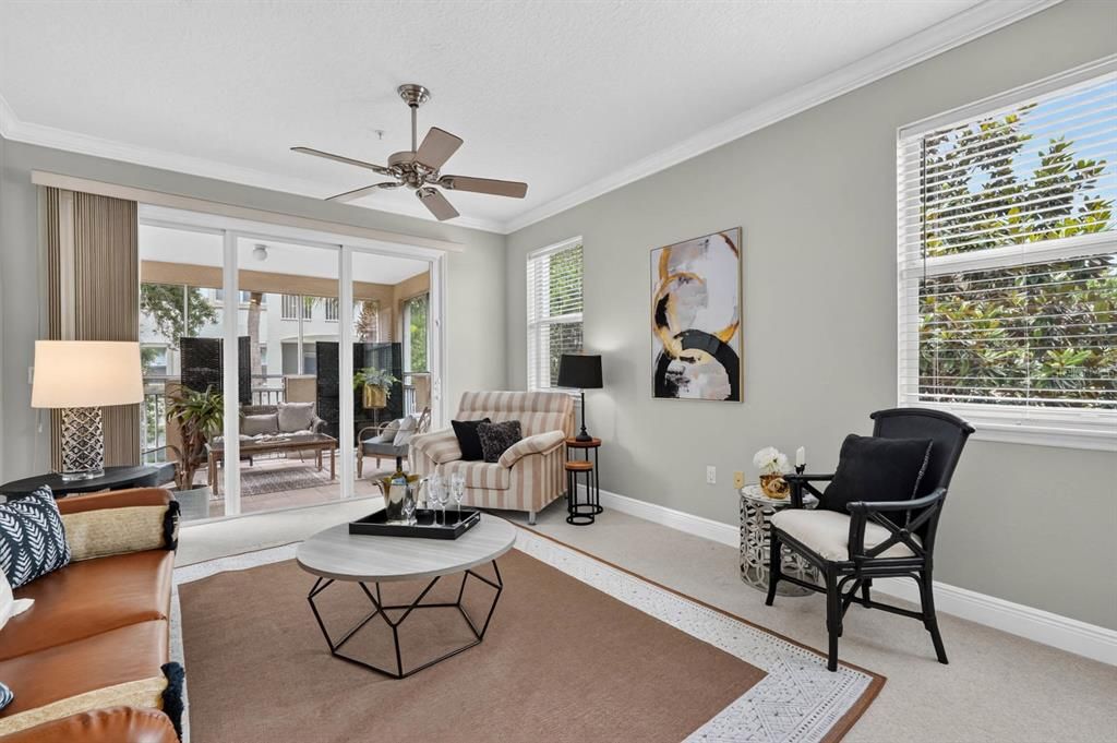 For Sale: $224,900 (2 beds, 2 baths, 1115 Square Feet)