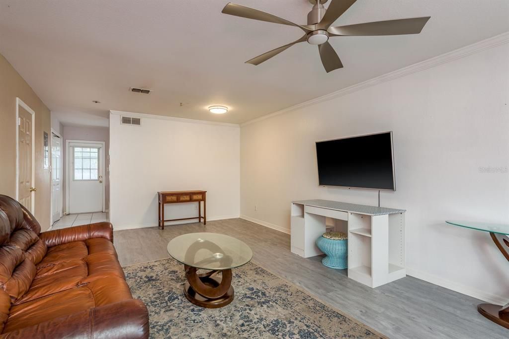 En Venta: $169,999 (2 camas, 1 baños, 1051 Pies cuadrados)