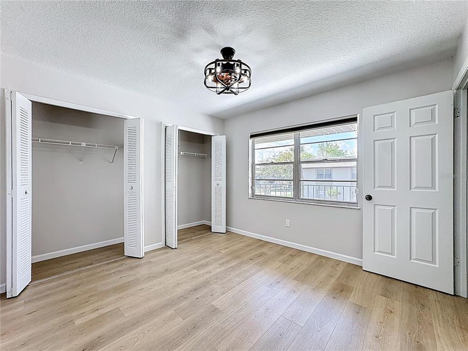 На продажу: $229,995 (2 спален, 2 ванн, 918 Квадратных фут)