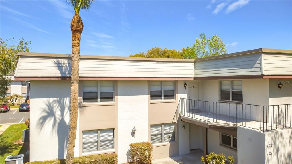 На продажу: $229,995 (2 спален, 2 ванн, 918 Квадратных фут)