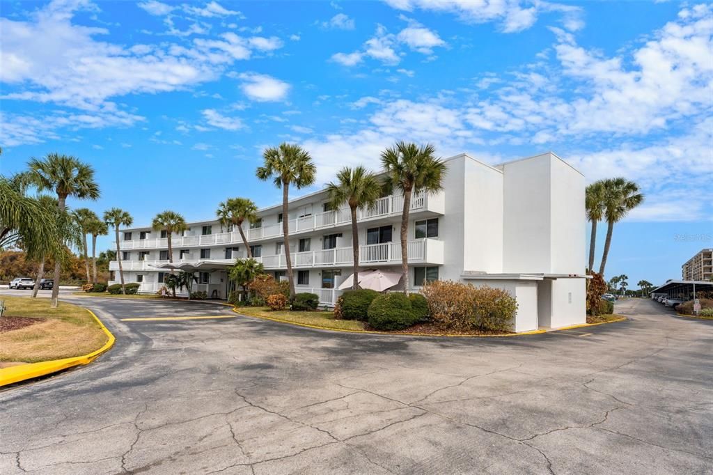 На продажу: $229,000 (1 спален, 1 ванн, 700 Квадратных фут)