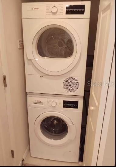 For Sale: $147,000 (1 beds, 1 baths, 570 Square Feet)