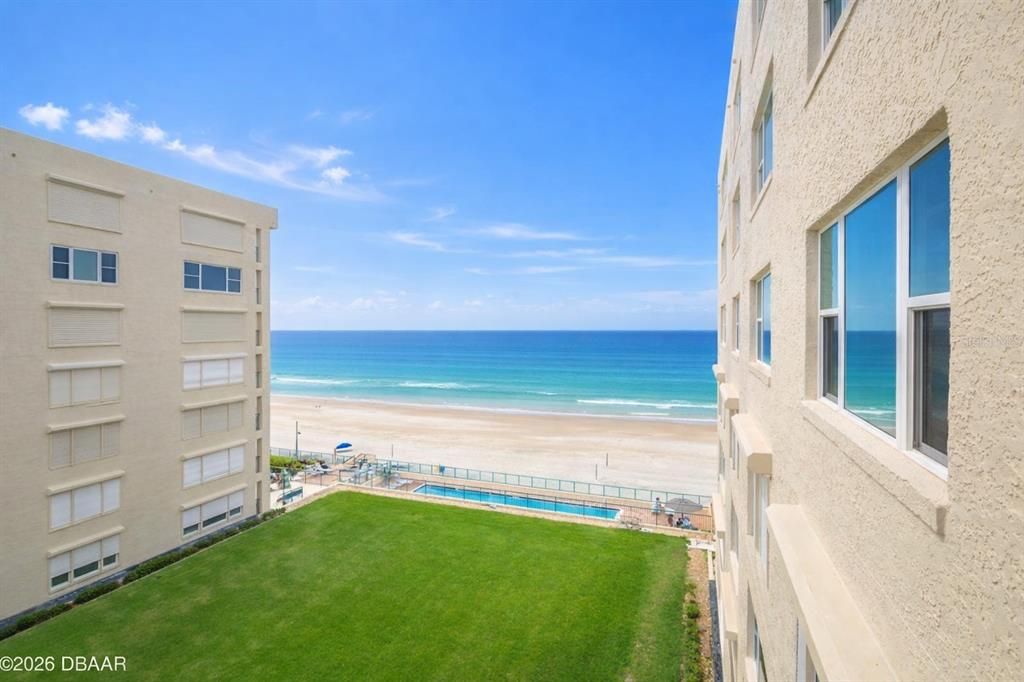 En Venta: $624,000 (3 camas, 3 baños, 2065 Pies cuadrados)