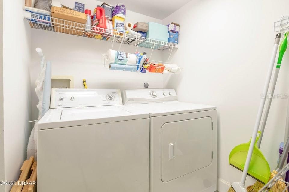 En Venta: $624,000 (3 camas, 3 baños, 2065 Pies cuadrados)