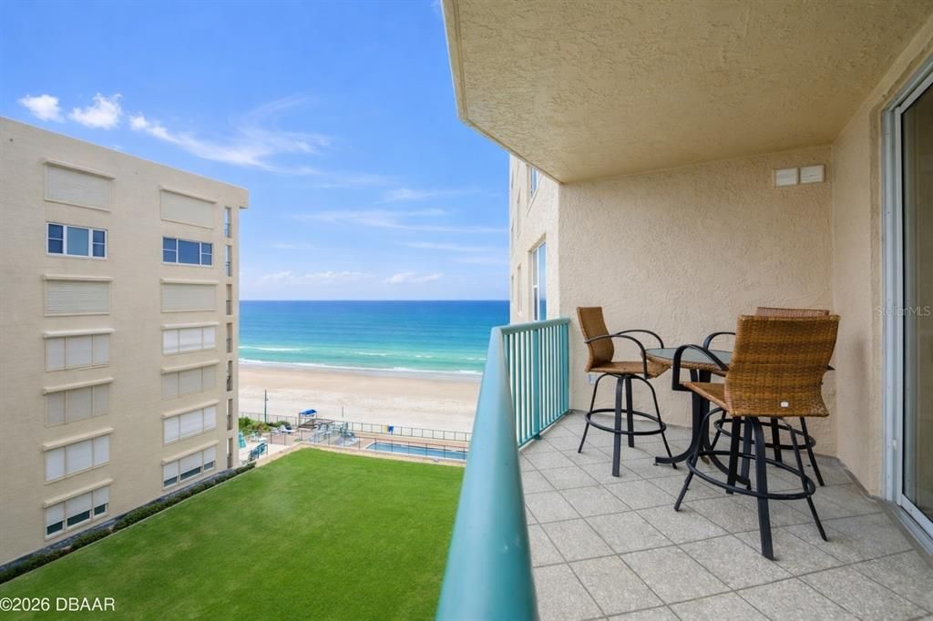 En Venta: $624,000 (3 camas, 3 baños, 2065 Pies cuadrados)