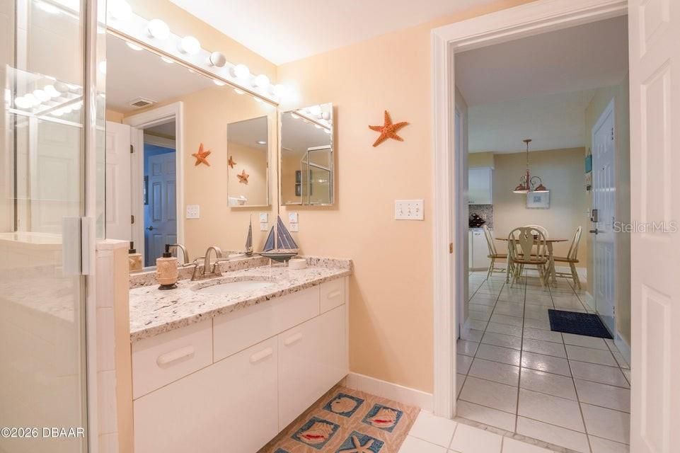 En Venta: $624,000 (3 camas, 3 baños, 2065 Pies cuadrados)