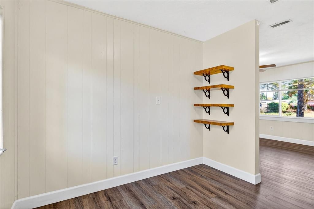 Active With Contract: $219,900 (3 beds, 1 baths, 1169 Square Feet)