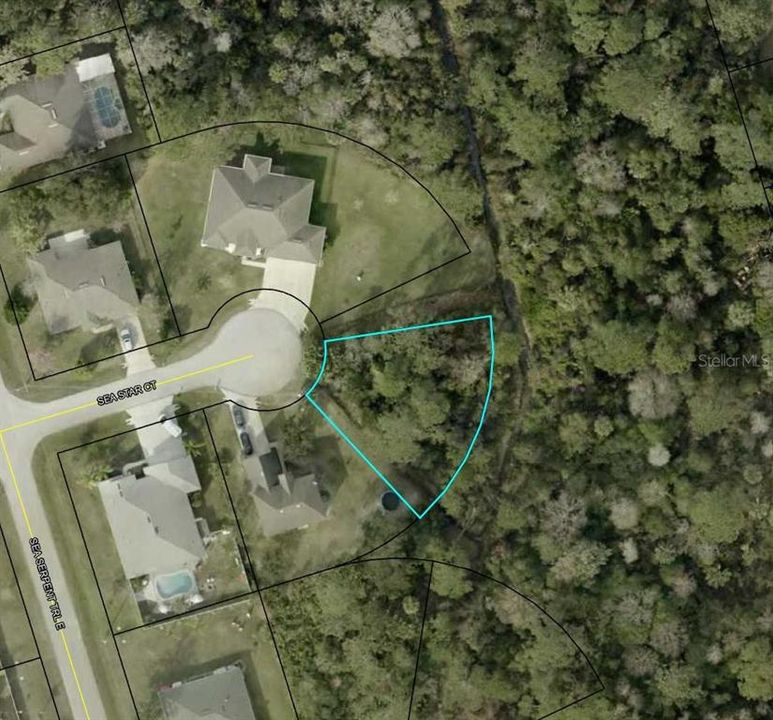 На продажу: $47,000 (0.23 acres)