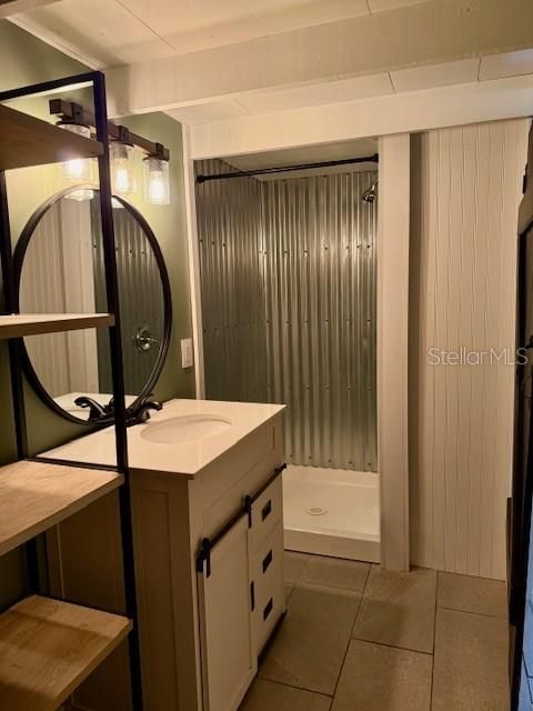 На продажу: $229,000 (2 спален, 2 ванн, 1068 Квадратных фут)