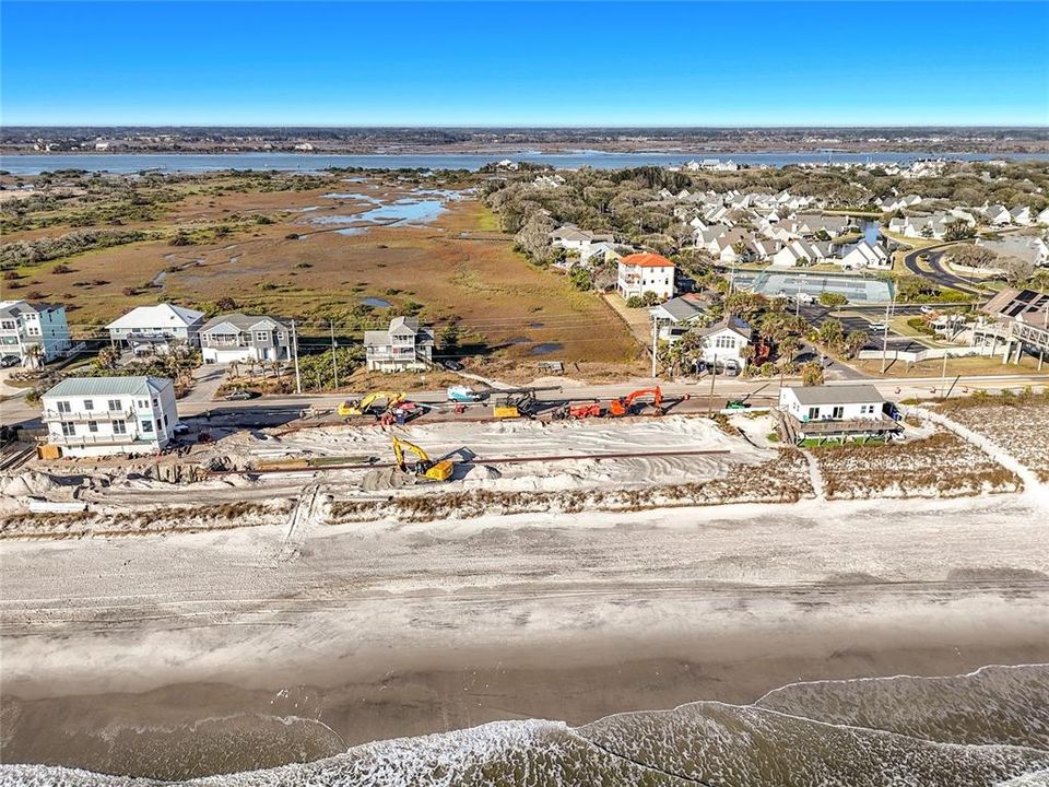 待售: $849,900 (0.32 acres)