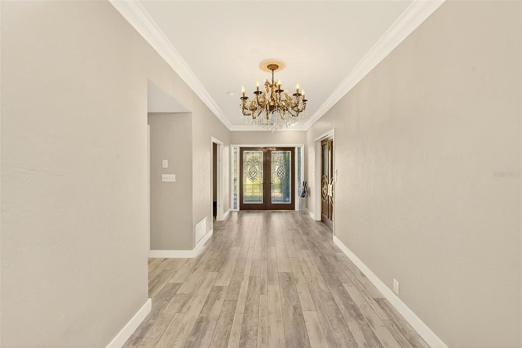Activo con contrato: $1,390,000 (6 camas, 6 baños, 4922 Pies cuadrados)