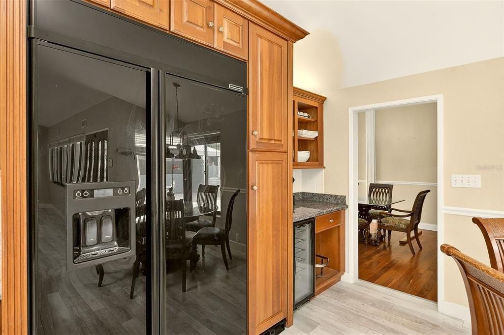 Activo con contrato: $1,390,000 (6 camas, 6 baños, 4922 Pies cuadrados)