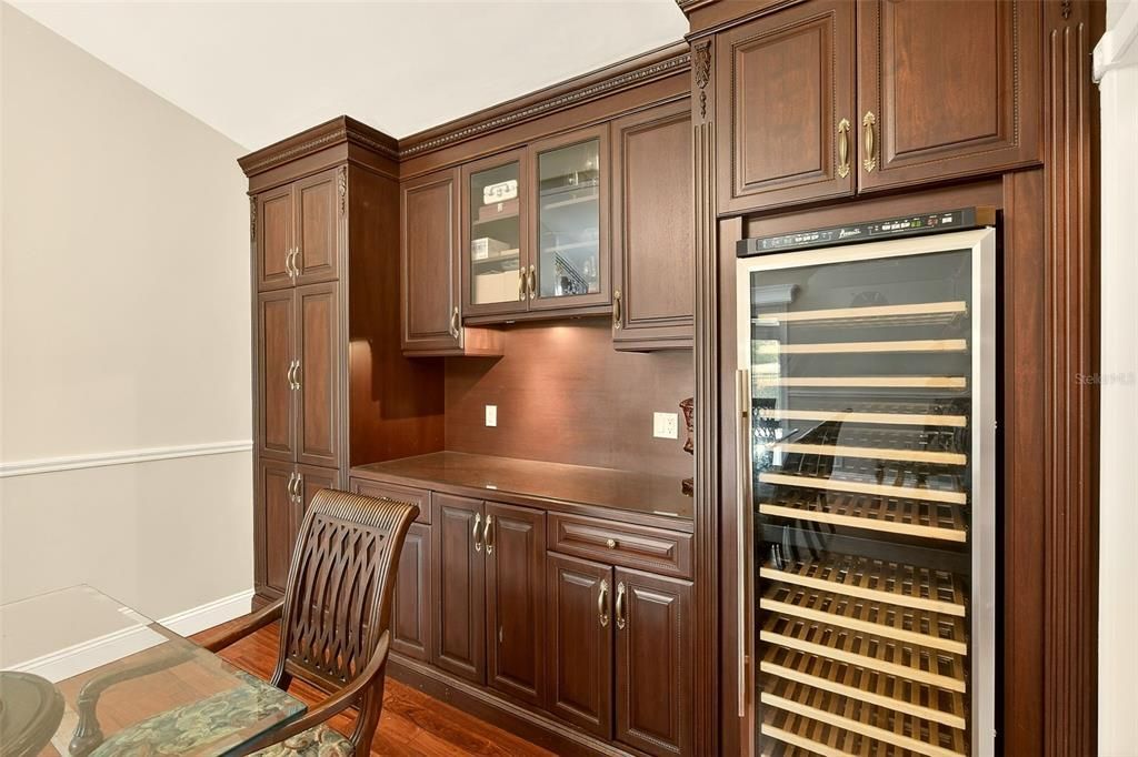 Activo con contrato: $1,390,000 (6 camas, 6 baños, 4922 Pies cuadrados)