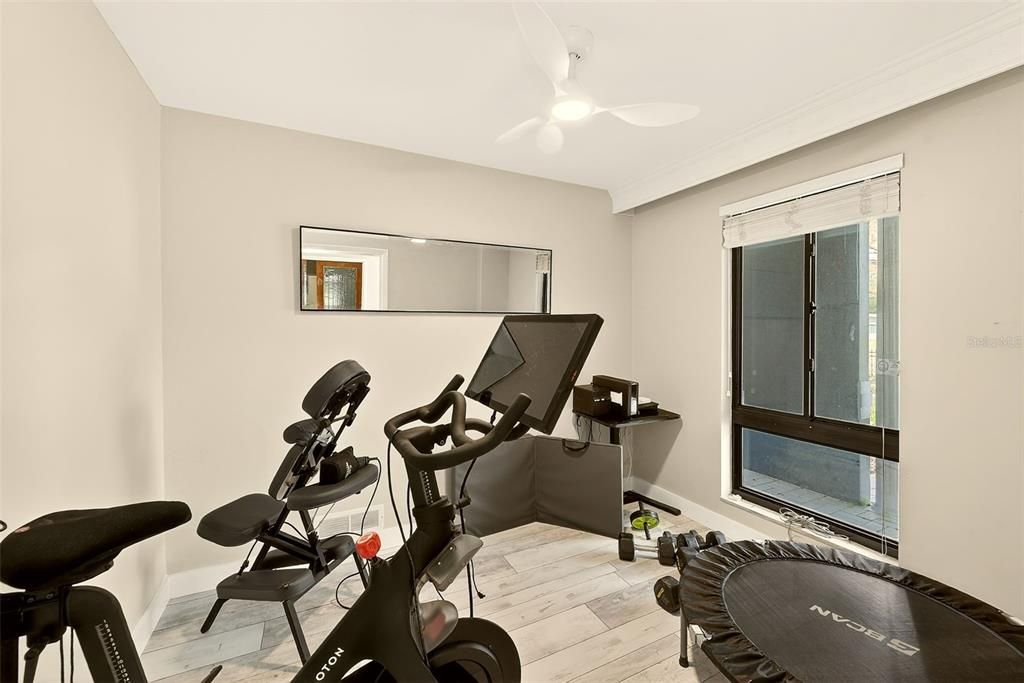Activo con contrato: $1,390,000 (6 camas, 6 baños, 4922 Pies cuadrados)
