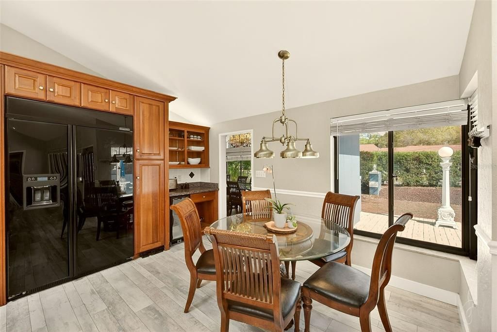 Activo con contrato: $1,390,000 (6 camas, 6 baños, 4922 Pies cuadrados)