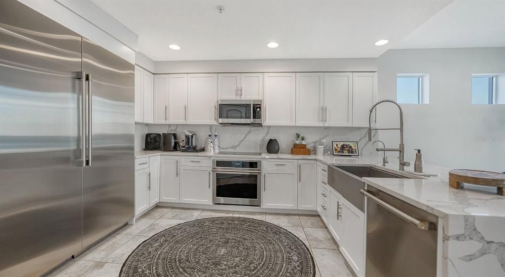 Activo con contrato: $1,539,999 (3 camas, 4 baños, 4244 Pies cuadrados)