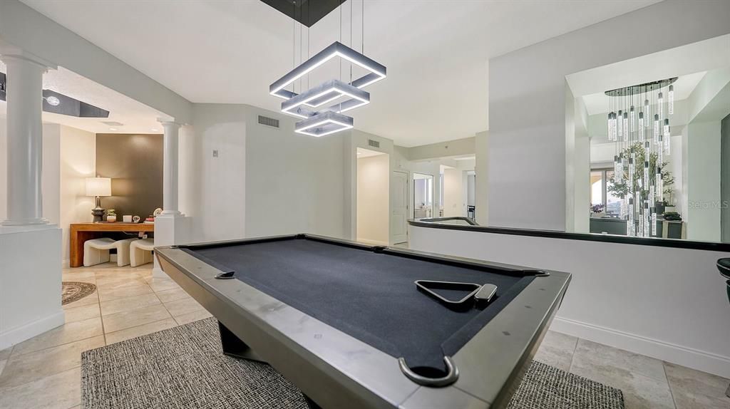 Activo con contrato: $1,539,999 (3 camas, 4 baños, 4244 Pies cuadrados)