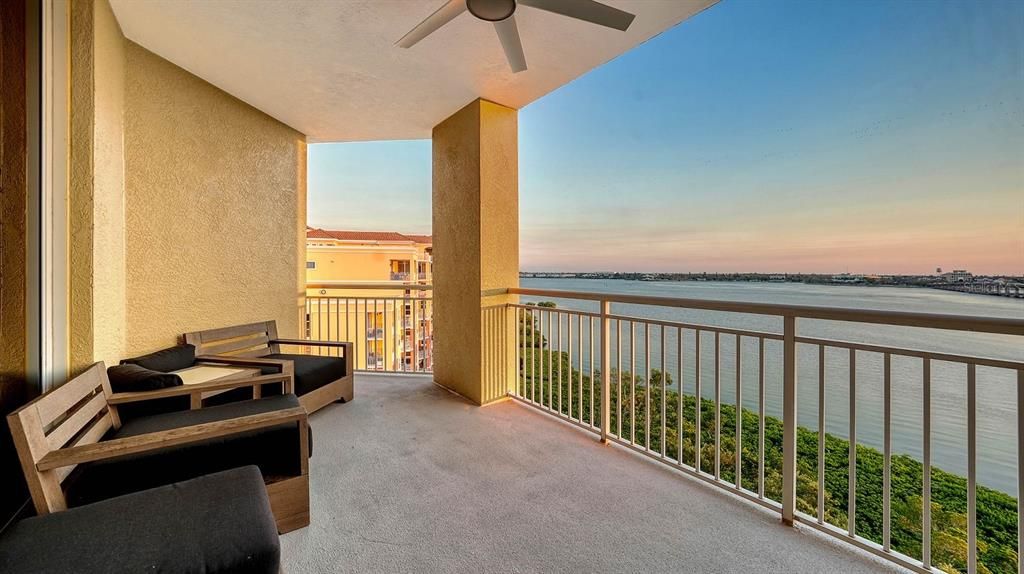 Activo con contrato: $1,539,999 (3 camas, 4 baños, 4244 Pies cuadrados)