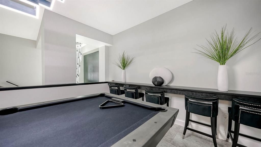 Activo con contrato: $1,539,999 (3 camas, 4 baños, 4244 Pies cuadrados)