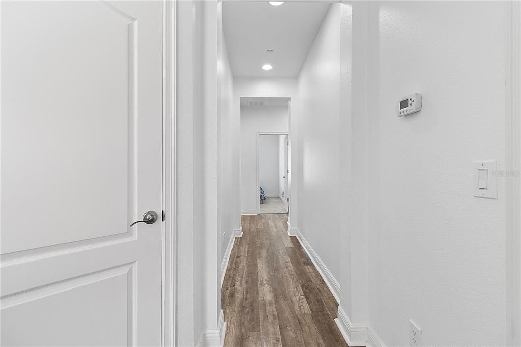 En Venta: $399,000 (4 camas, 3 baños, 2168 Pies cuadrados)