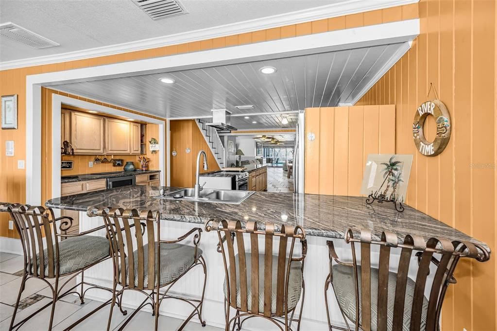 En Venta: $1,099,000 (5 camas, 6 baños, 3505 Pies cuadrados)